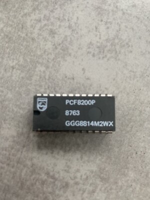 Philips PCF8200P speech-synthesizer chip on a light background.